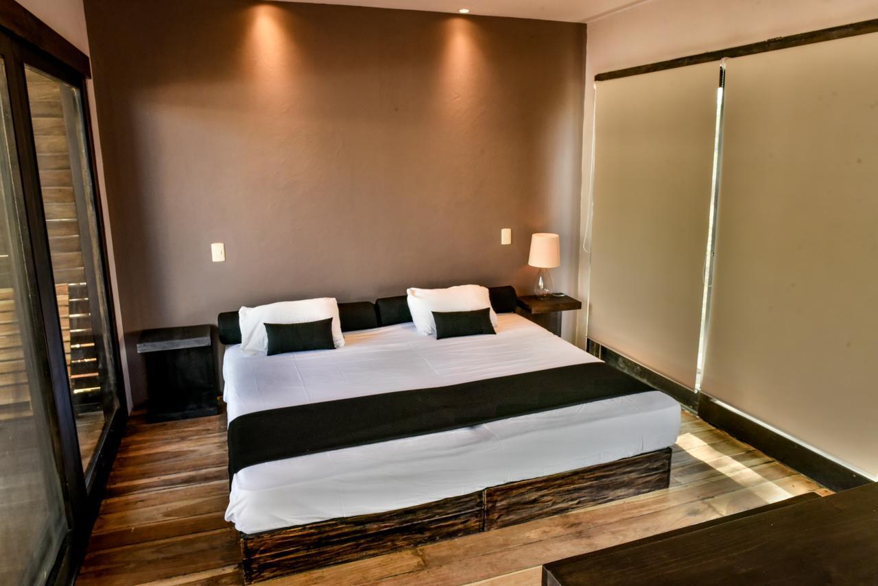99 Surf Lodge El Limon Room photo